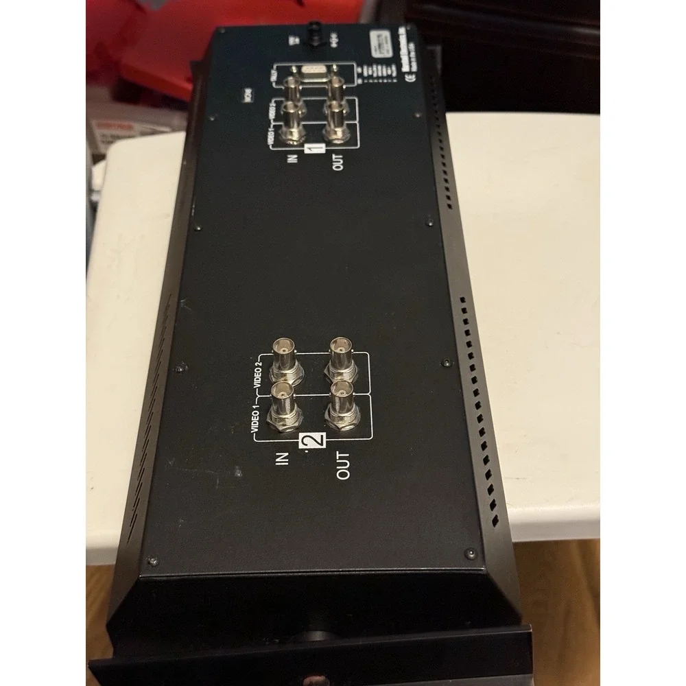 Marshall Electronics v-r82-p Dual Screen LCD Monitor, No Power Cord ( Untested )
